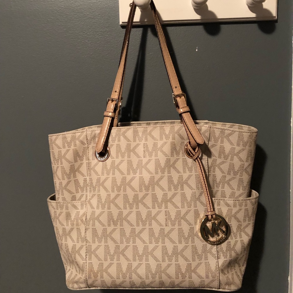 MICHEAL KORS PURSE